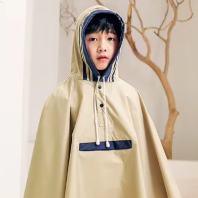 Cape-de-pluie-enfant-beige