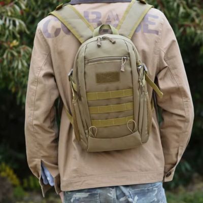 Petit-sac-a-dos-tactique-rando