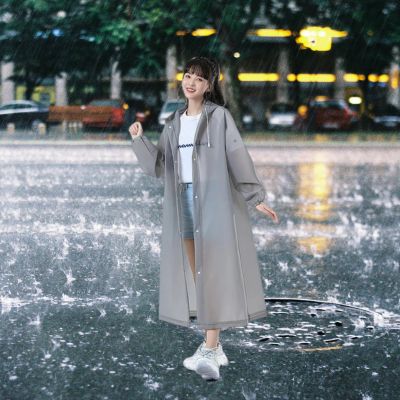 Poncho-femme-pluie-gris