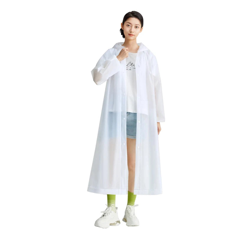 Poncho-pour-la-pluie-blanc