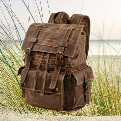 Sac-a-dos-homme-en-cuir-toile-cirée-brun