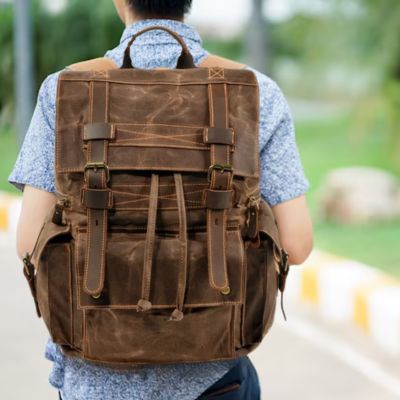 Sac-a-dos-homme-en-cuir-toile-cirée-décontracté