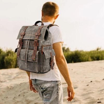Sac-a-dos-homme-en-cuir-toile-cirée-dunes