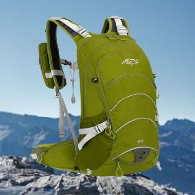 Sac-a-dos-homme-journée-sportive-vert