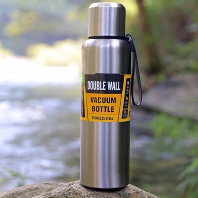 Mug isotherme compagnon idéal