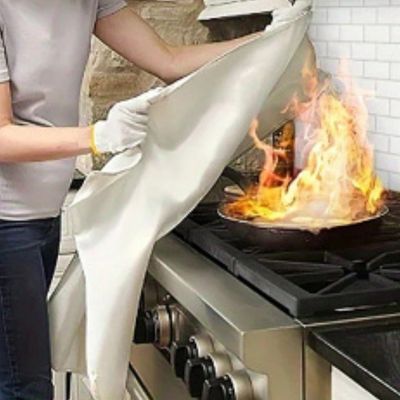 Couverture anti feu pratique départ dans cuisine