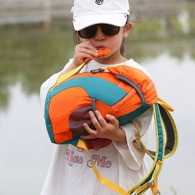 Enfant sac randonnée enfant dans bras boucle sifflet