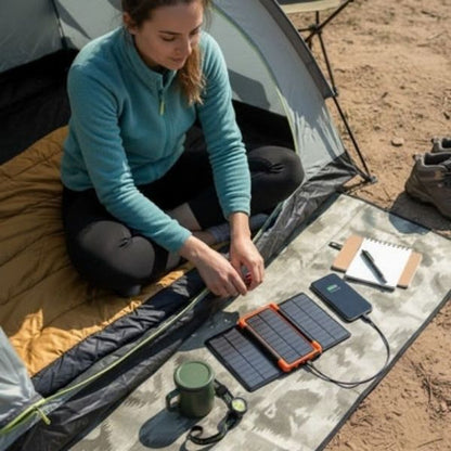 Femme bivouac matin recharge portable avec batterie externe 20000mah