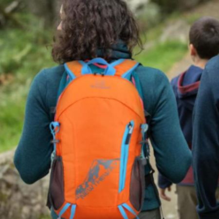 Sac à dos femme imperméable balade en famille