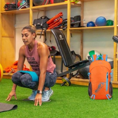 Sac à dos femme imperméable pour sportive en salle